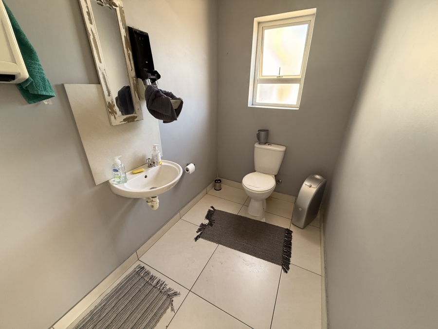 To Let commercial Property for Rent in Rivergate Western Cape